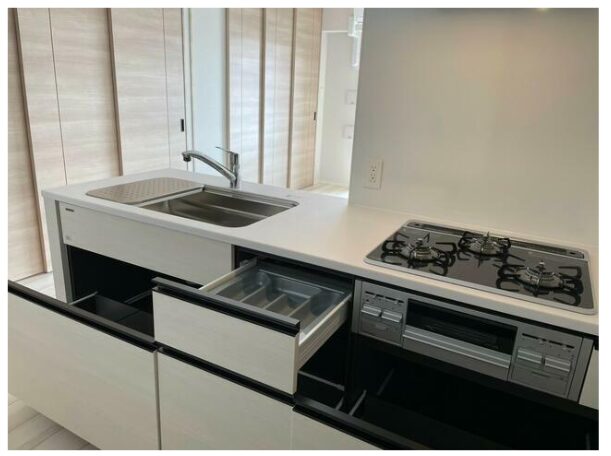 八王子市 八王子 京王八王子駅 八王子駅 駅前 駅近 駅チカ 物件 不動産 賃貸 マンション 新築 3LDK 広い 綺麗 カップル 浴室乾燥機 システムキッチン カウンターキッチン