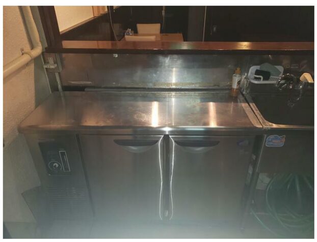 テナント 物件 店舗 飲食 重飲食 居酒屋 バー 居ぬき 居抜き 造作 什器 無償 譲渡 深夜営業 地下 安い