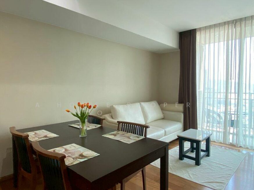 タイ バンコク トンロー コンドミニアム マンション アパート 暮らし 部屋探し 物件 不動産 賃貸 移住 留学 高級 住宅街 日本 日本人