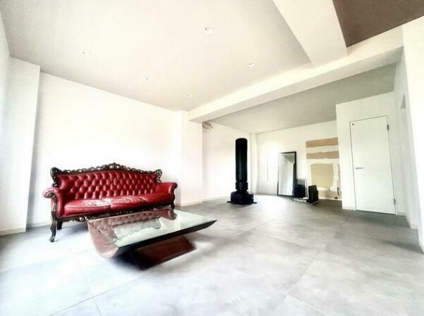 八王子市 長房町 八王子駅 西八王子駅 JR線 バス 一棟 貸 ビル 賃貸 事業 店舗 事務所 ガレージ 30坪 リノベ リノベーション お店 重飲食 軽飲食 コスパ 多業種