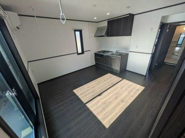 八王子市 八王子駅 八王子 西八王子駅 楢原町 ガレージハウス ガレージ 駐車場無料 築浅 設備 良好 シャッター 1LDK