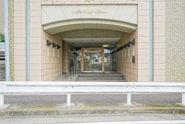 京王線北野駅
駅徒歩10分
特急停車駅
八王子市打越町
分譲タイプマンション
RC造
8階建の6階部分
南西向き
陽当たり良好
3LDK
74平米超え
広々リビング
システムキッチン
独立キッチン
和室あり
バス・トイレ別
追焚機能
洗面所独立
室内洗濯機置場
オートロック
モニタ付インターホン
エレベーター
宅配BOX
BS端子
CATV
インターネット対応
楽器相談可
アップライトピアノ
電子ピアノ相談
ファミリー向け
即入居可
定期借家契約
アミューズ不動産
ロイヤルステージ北野
八王子賃貸